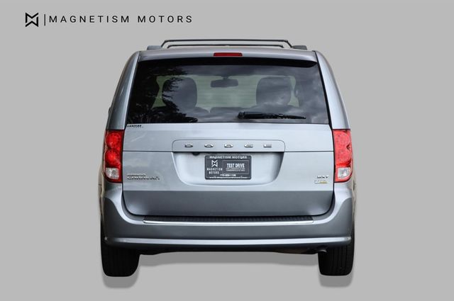 2017 Dodge Grand Caravan SXT - 23025215 - 6
