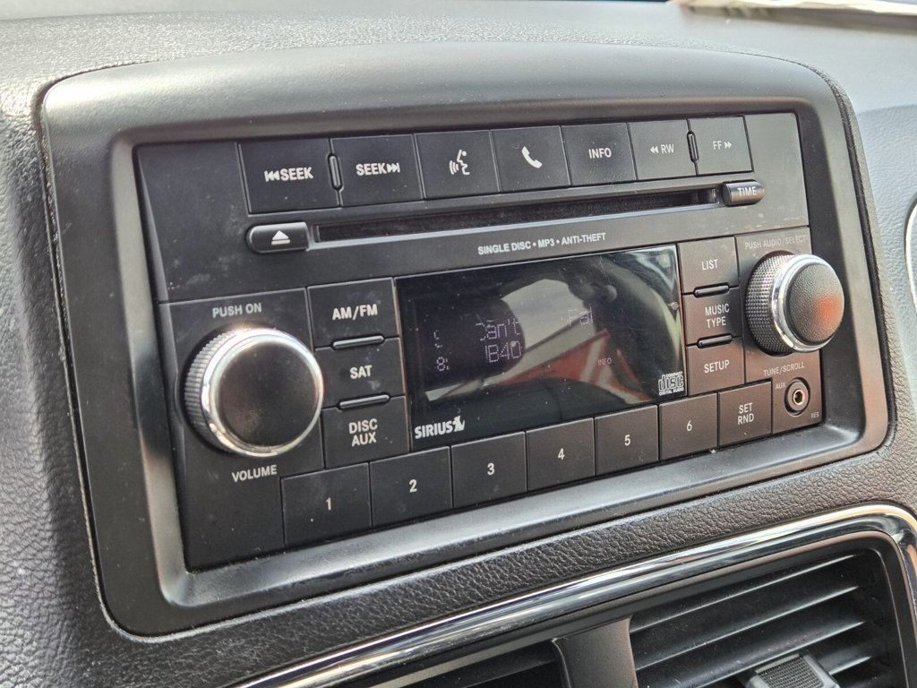 2017 Dodge Grand Caravan SXT Wagon - 22887869 - 16