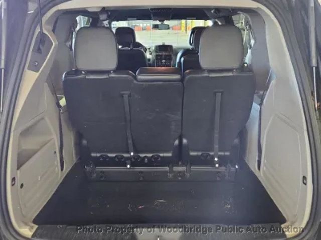 2017 Dodge Grand Caravan SXT Wagon - 23003643 - 9
