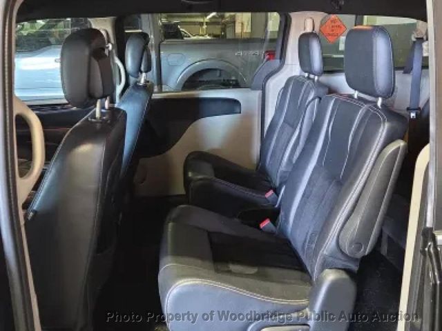 2017 Dodge Grand Caravan SXT Wagon - 23003643 - 7