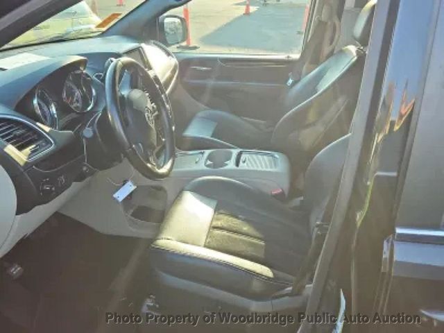2017 Dodge Grand Caravan SXT Wagon - 23101129 - 9