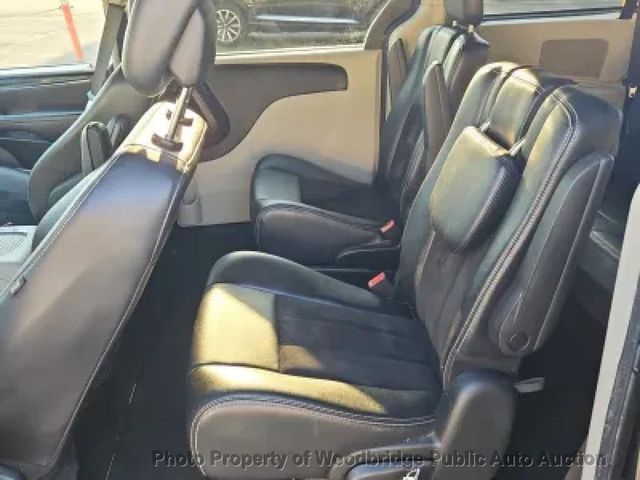 2017 Dodge Grand Caravan SXT Wagon - 23101129 - 12