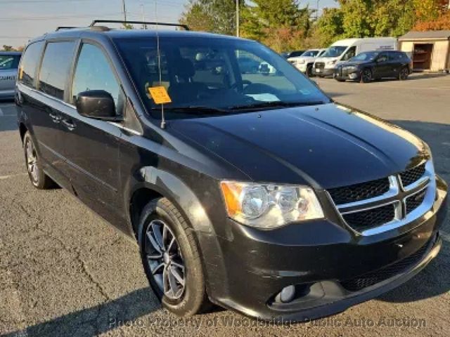 2017 Dodge Grand Caravan SXT Wagon - 23101129 - 1