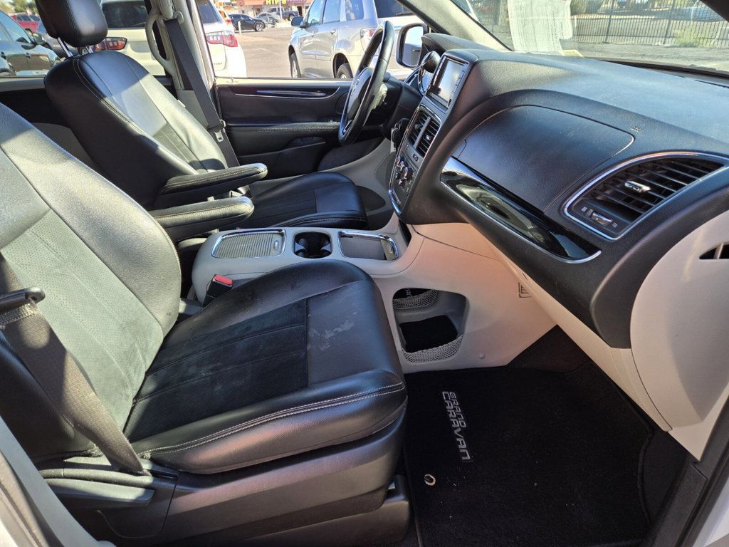 2017 Dodge Grand Caravan SXT Wagon - 22954707 - 12