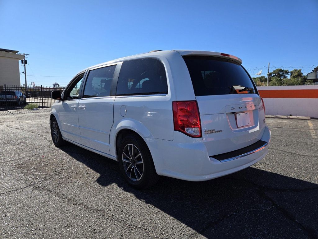 2017 Dodge Grand Caravan SXT Wagon - 22954707 - 2