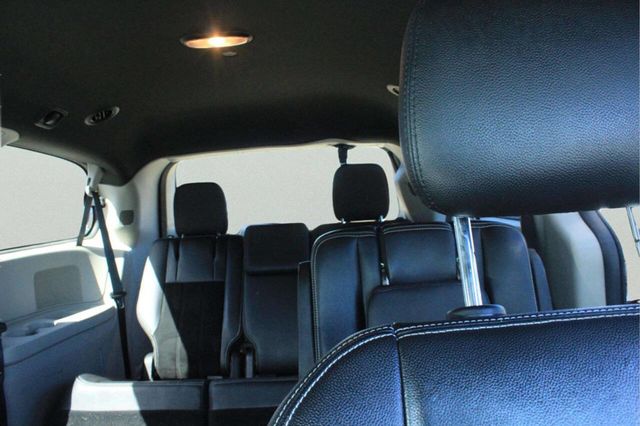 2017 Dodge Grand Caravan SXT Wagon - 23016162 - 8