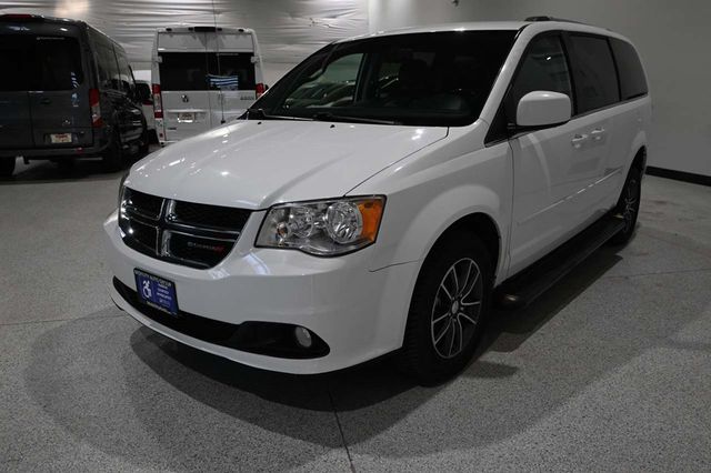 2017 Dodge Grand Caravan SXT Wagon - 23019467 - 9