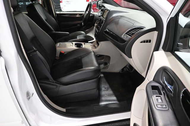 2017 Dodge Grand Caravan SXT Wagon - 23019467 - 14