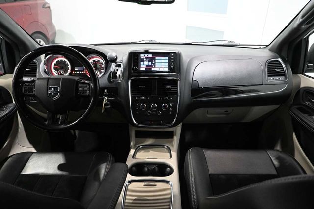 2017 Dodge Grand Caravan SXT Wagon - 23019467 - 22