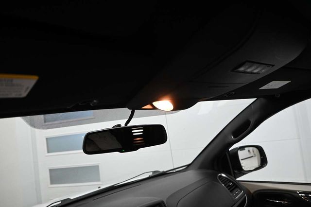 2017 Dodge Grand Caravan SXT Wagon - 23019467 - 29