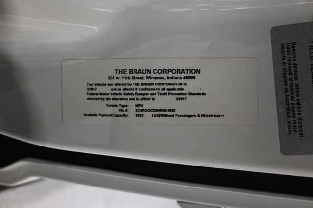 2017 Dodge Grand Caravan SXT Wagon - 23019467 - 31