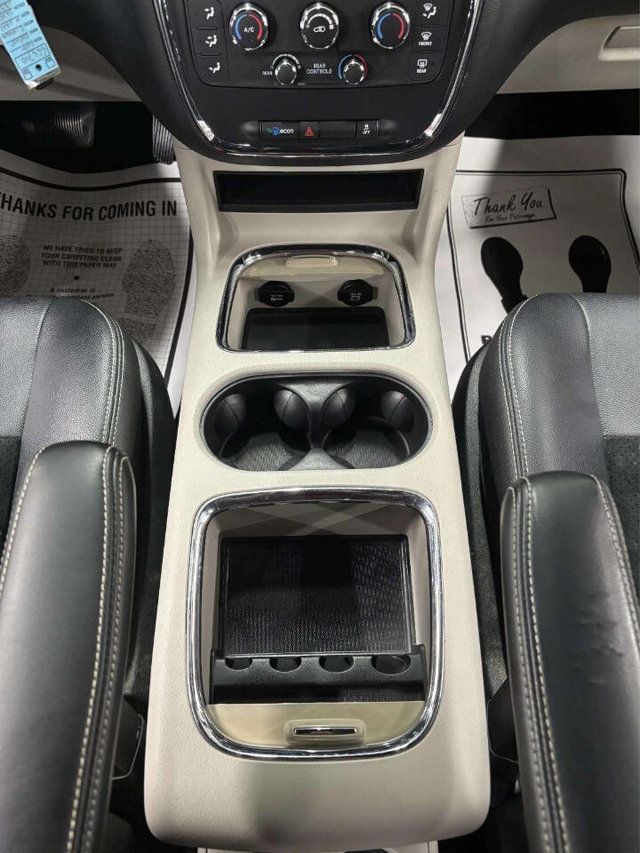 2017 Dodge Grand Caravan SXT Wagon - 22996138 - 25