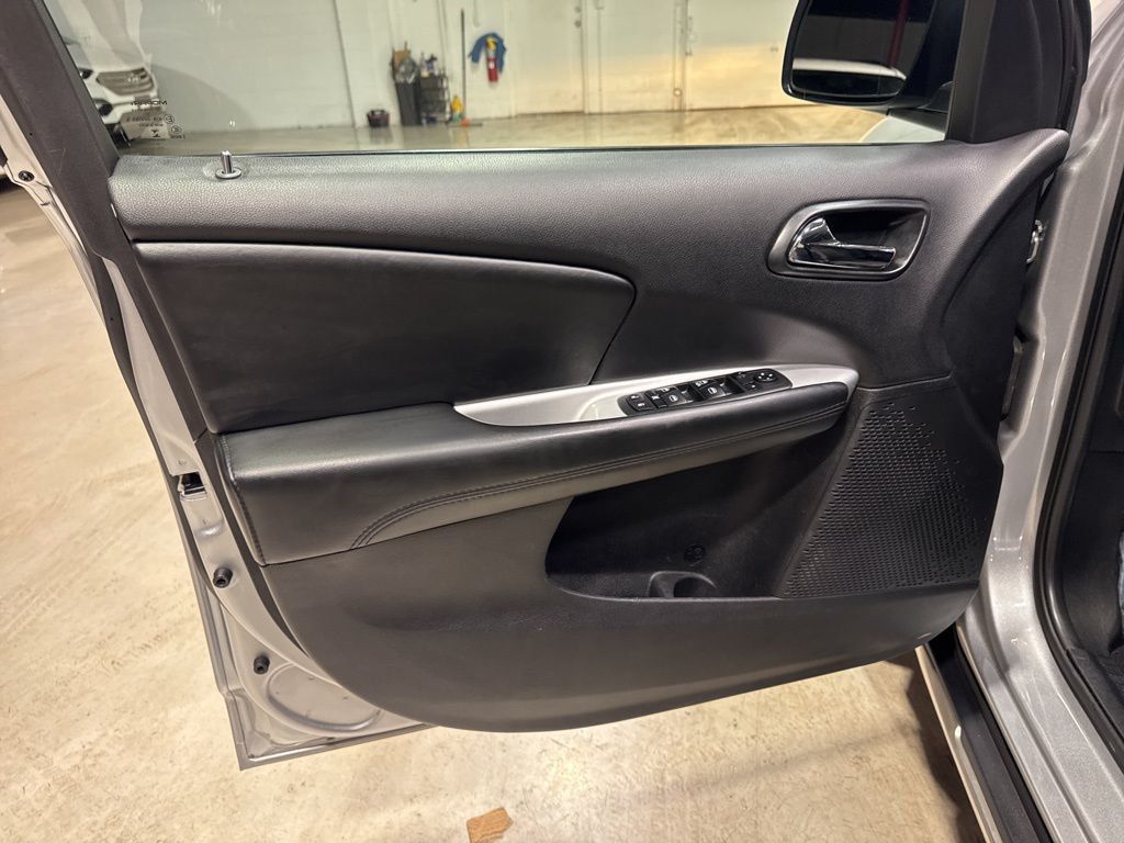 2017 Dodge Journey Crossroad - 22973792 - 24