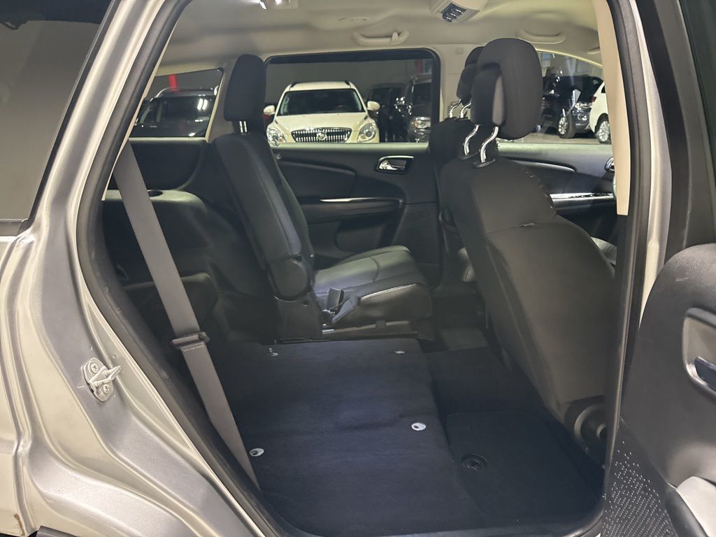 2017 Dodge Journey Crossroad - 22973792 - 33