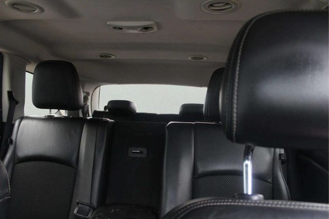 2017 Dodge Journey Crossroad 4dr SUV - 23000601 - 7