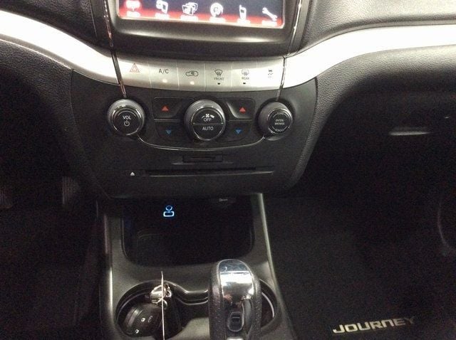 2017 Dodge Journey GT AWD - 22847356 - 15