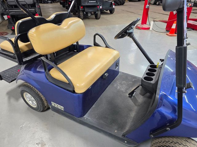 2017 E-Z-GO TXT 2+2  - 22967912 - 15