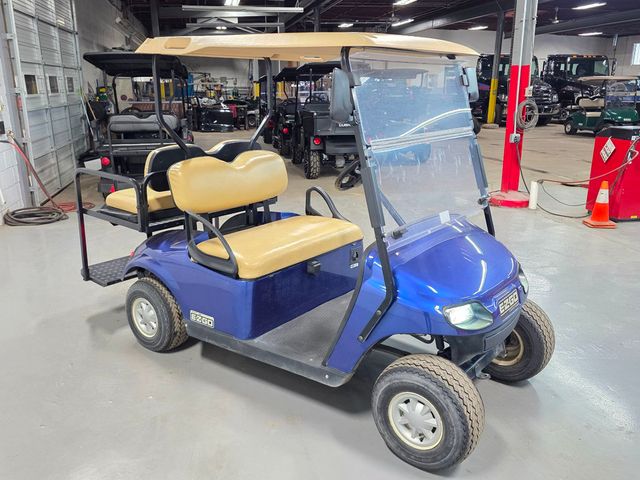 2017 E-Z-GO TXT 2+2  - 22967912 - 5