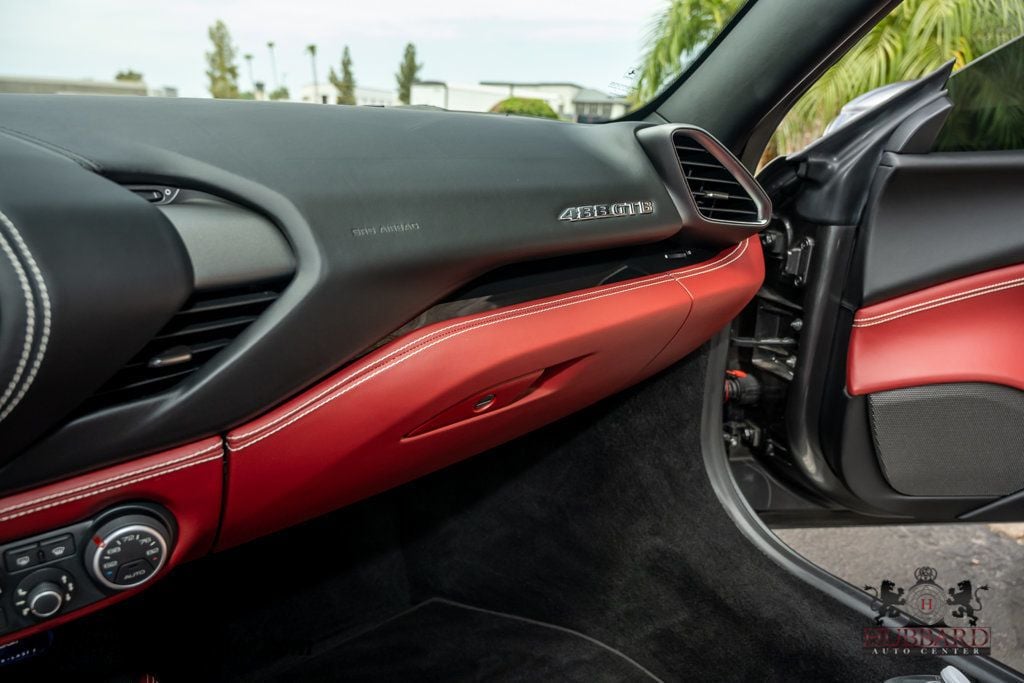 2017 Ferrari 488 GTB Coupe - 23060411 - 25