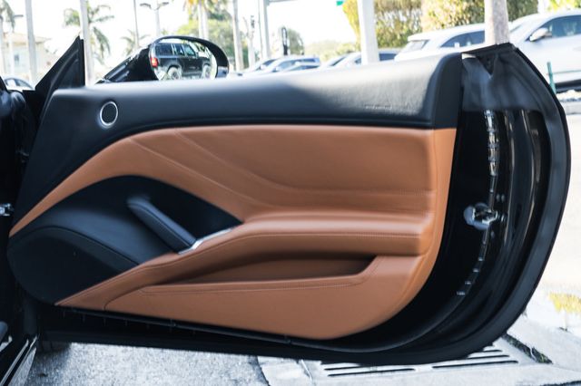 2017 Ferrari California T Convertible - 22969454 - 22