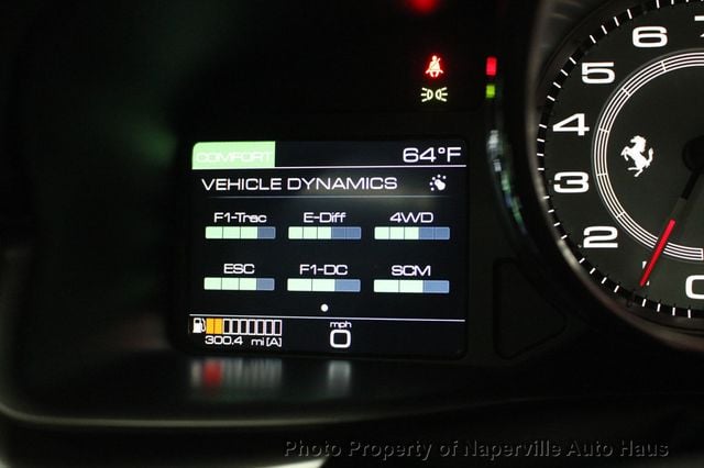 2017 Ferrari GTC4Lusso AWD - 22940204 - 26