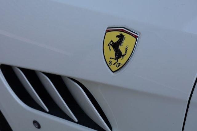 2017 Ferrari GTC4Lusso Base - 23045920 - 10
