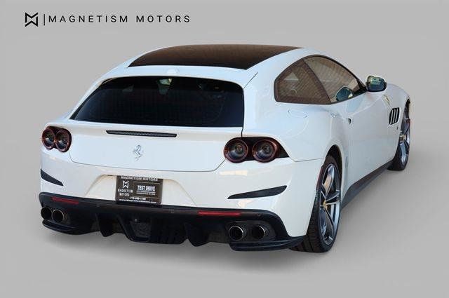 2017 Ferrari GTC4Lusso Base - 23045920 - 8