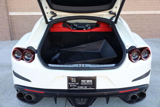 2017 Ferrari GTC4Lusso Coupe - 22971814 - 11