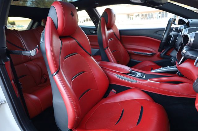 2017 Ferrari GTC4Lusso Coupe - 22971814 - 23