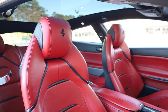 2017 Ferrari GTC4Lusso Coupe - 22971814 - 24