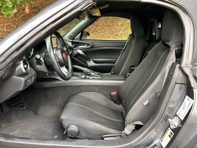 2017 FIAT 124 Spider  - 22955087 - 4