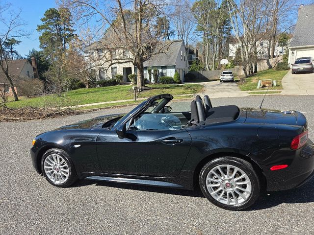2017 FIAT 124 Spider Classica Convertible - 23001793 - 11