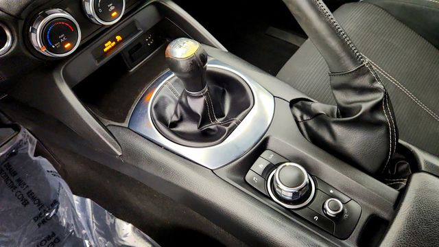 2017 FIAT 124 Spider Classica Convertible - 23079554 - 16