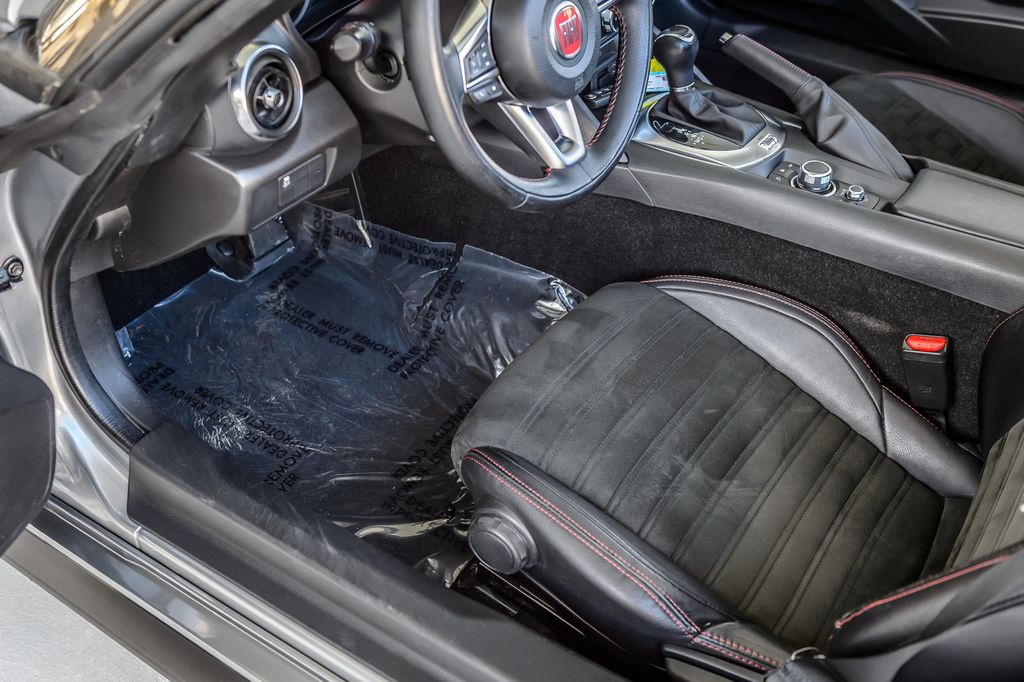 2017 FIAT 124 Spider FIAT SPIDER ABARTH CONVERTIBLE - GRAY ON BLACK - AUTOMATIC  - 23005815 - 24