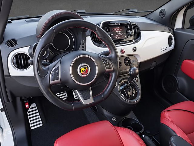 2017 FIAT 500 Abarth CLEAN CARFAX, HATCH, SUNROOF, LEATHER, 17" BLACK WHEELS - 23079679 - 2