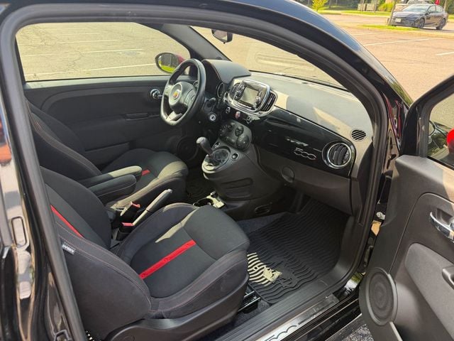 2017 FIAT 500 Abarth HATCHBACK, 5-SPD MANUAL, SUNROOF, 17" WHEELS, HEATED SEATS - 23062360 - 9