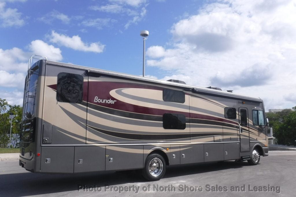 2017 Fleetwood Bounder 36H 2017 FLEETWOOD BOUNDER 36H - 22739752 - 72