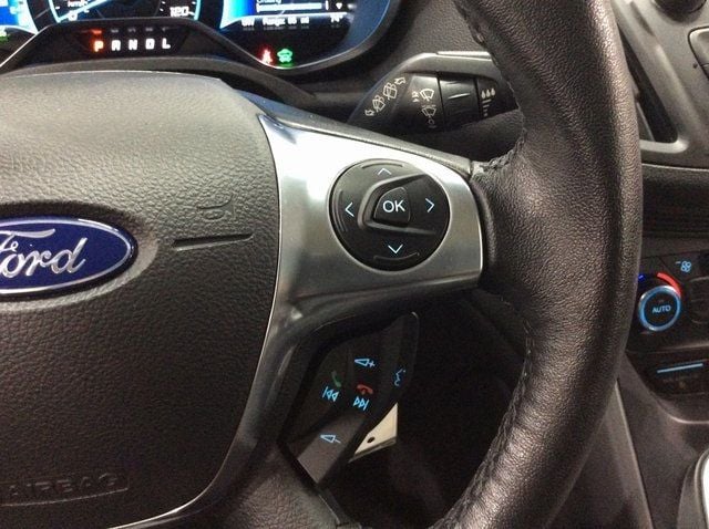 2017 Ford C-Max SE Hybrid photo 12