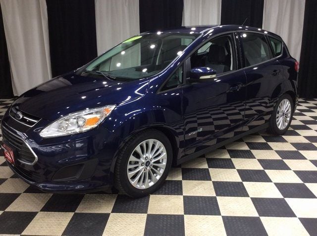 2017 Ford C-Max SE Hybrid photo 3