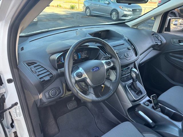 2017 Ford C-Max Hybrid SE FWD - 22920551 - 9