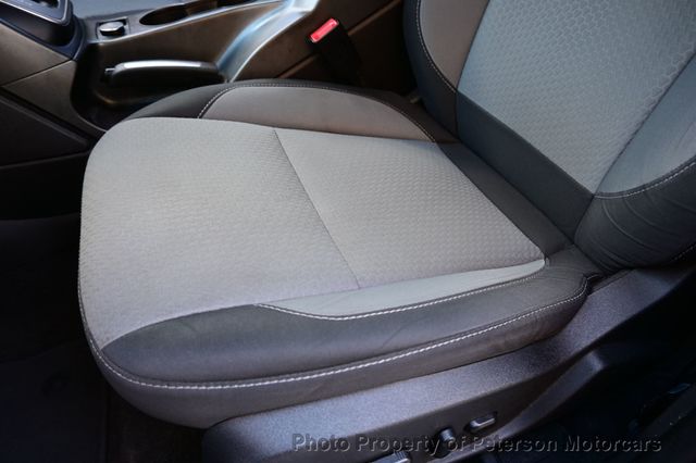 2017 Ford C-Max Hybrid SE FWD - 22949237 - 19