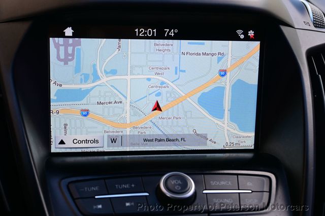 2017 Ford C-Max Hybrid SE FWD - 22949237 - 26