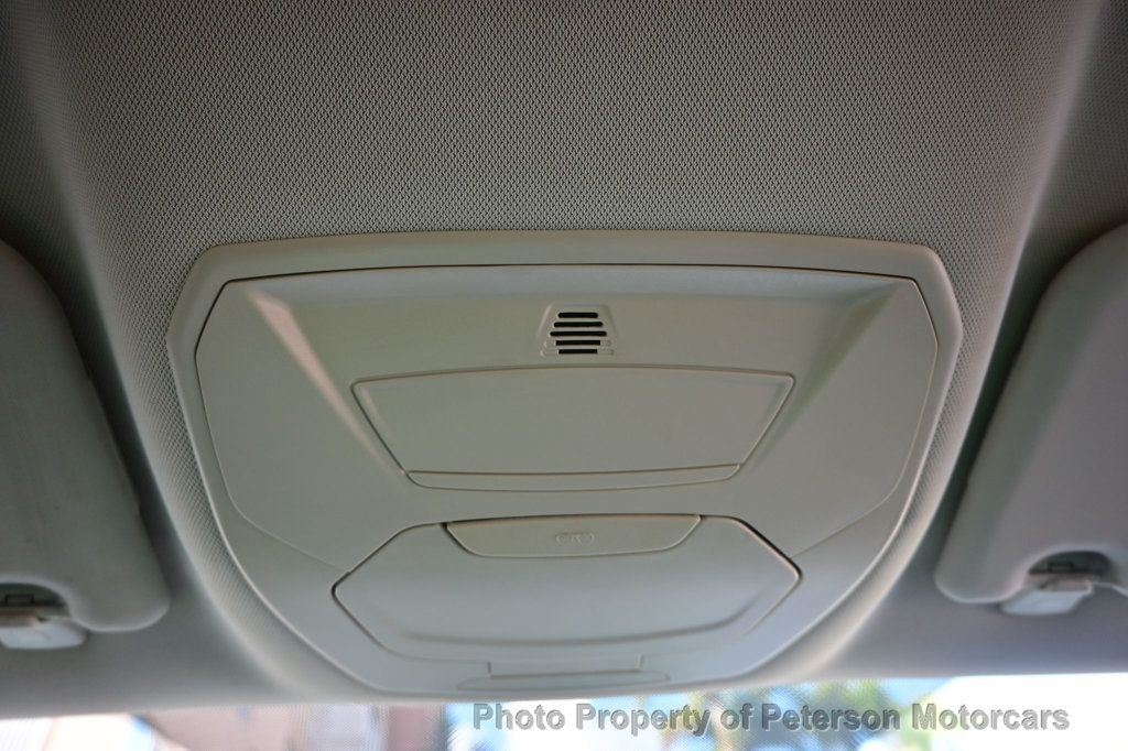 2017 Ford C-Max Hybrid SE FWD - 22949237 - 31