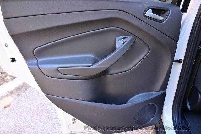 2017 Ford C-Max Hybrid SE FWD - 22949237 - 32