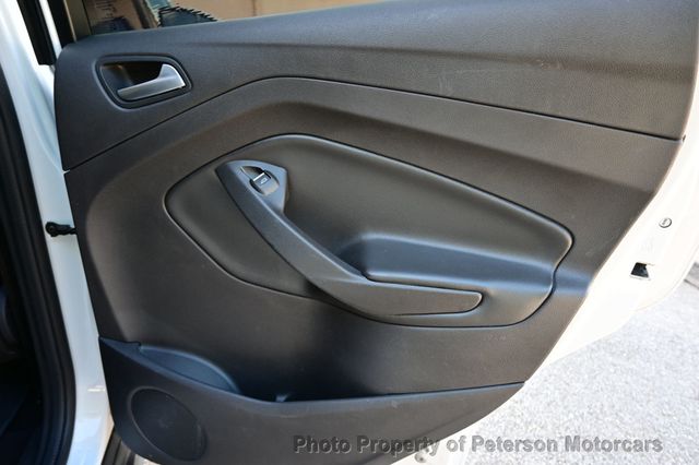 2017 Ford C-Max Hybrid SE FWD - 22949237 - 36