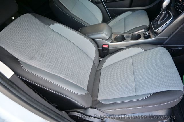 2017 Ford C-Max Hybrid SE FWD - 22949237 - 40