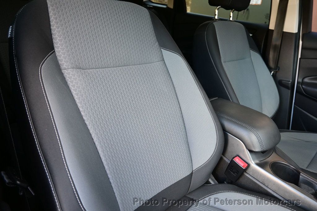 2017 Ford C-Max Hybrid SE FWD - 22949237 - 42