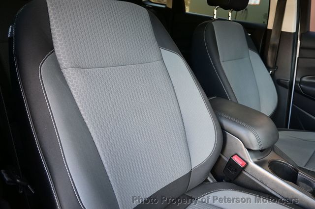 2017 Ford C-Max Hybrid SE FWD - 22949237 - 42