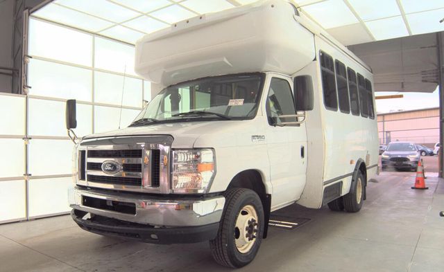 2017 Ford E350 Non-CDL Wheelchair Shuttle Bus For Sale For Adults Medical Transport Mobility ADA Handicapped - 22979674 - 1