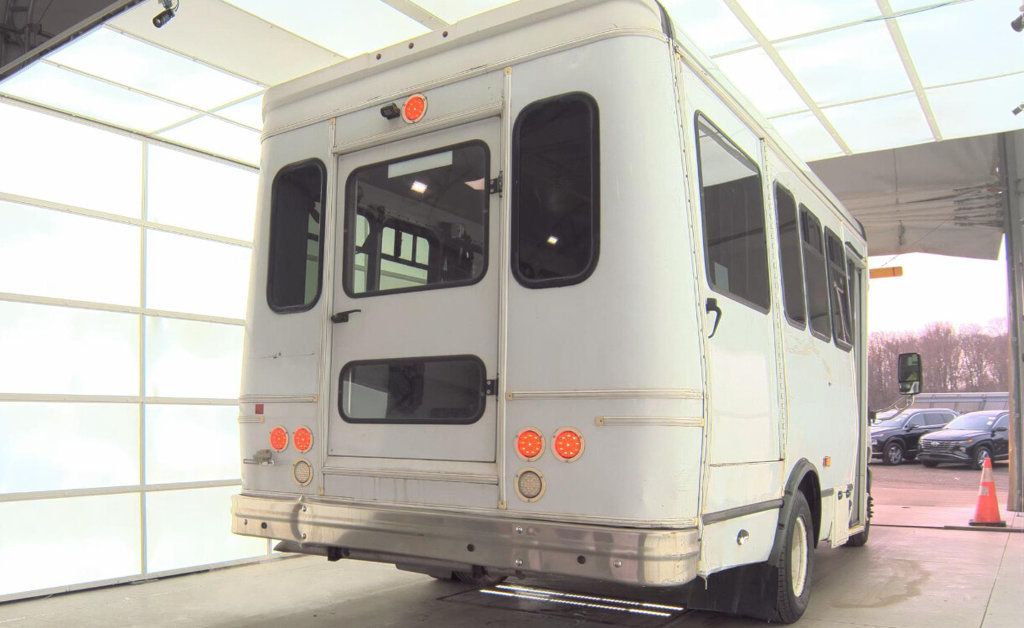 2017 Ford E350 Non-CDL Wheelchair Shuttle Bus For Sale For Adults Medical Transport Mobility ADA Handicapped - 22979674 - 2